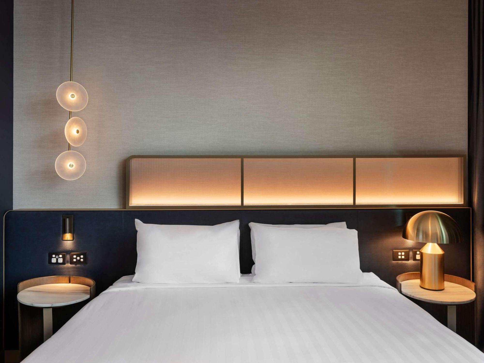 Hotel Pullman Auckland Airport Exterior foto A bedroom at the hotel