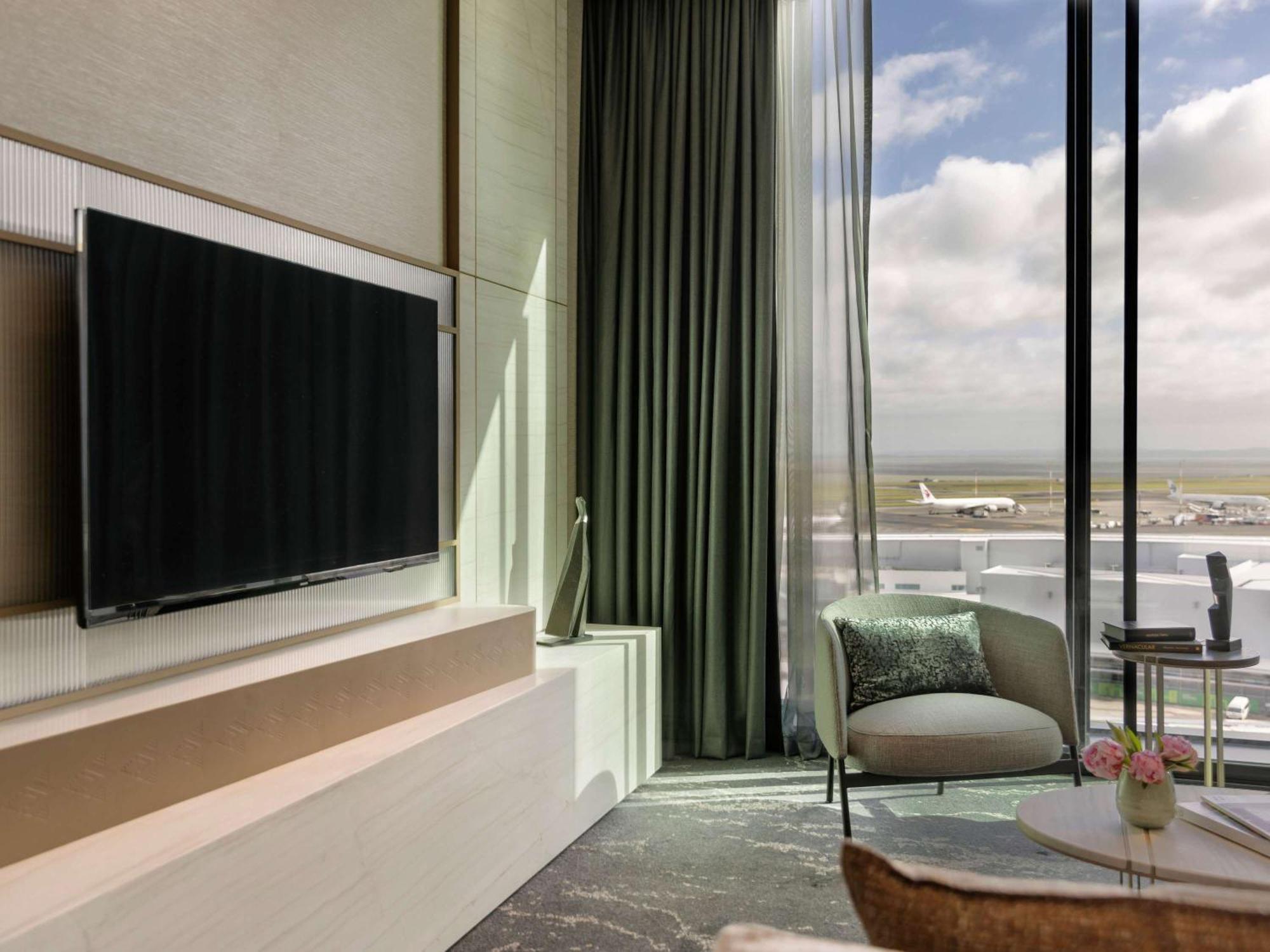 Hotel Pullman Auckland Airport Exterior foto A room at the hotel