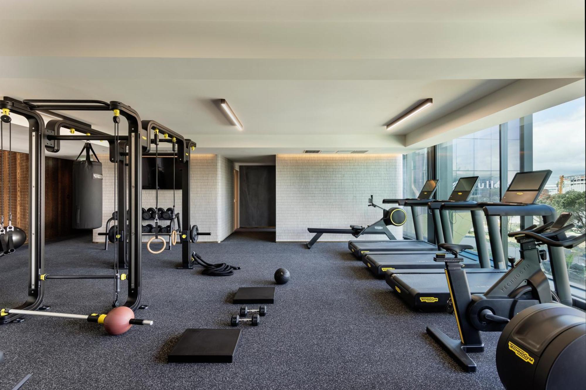 Hotel Pullman Auckland Airport Exterior foto The gym at the hotel